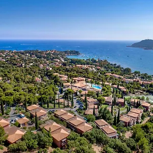 https://village-club-les-mas-de-lesterel.fr-provencehotel.com