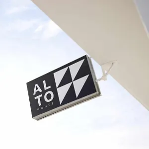 Pensionat Alto House Al De Assinatura Modernista